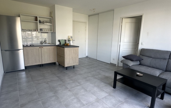 Appartement P2   MARSEILLE  38 m2 850 € 