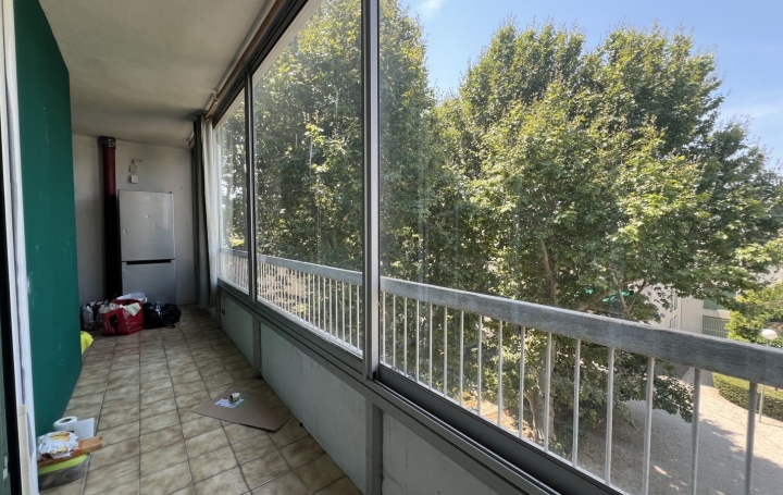 Appartement P3   MARSEILLE  68 m2 890 € 